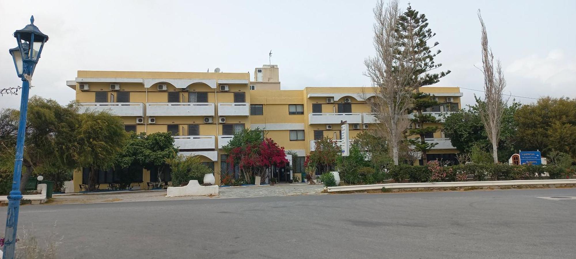 Esperides Hotel Ierápetra Exterior foto